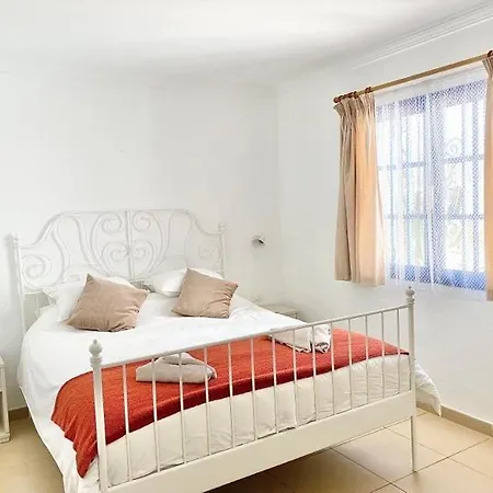Atalaya, Central And Quiet With Sea And Pool Views